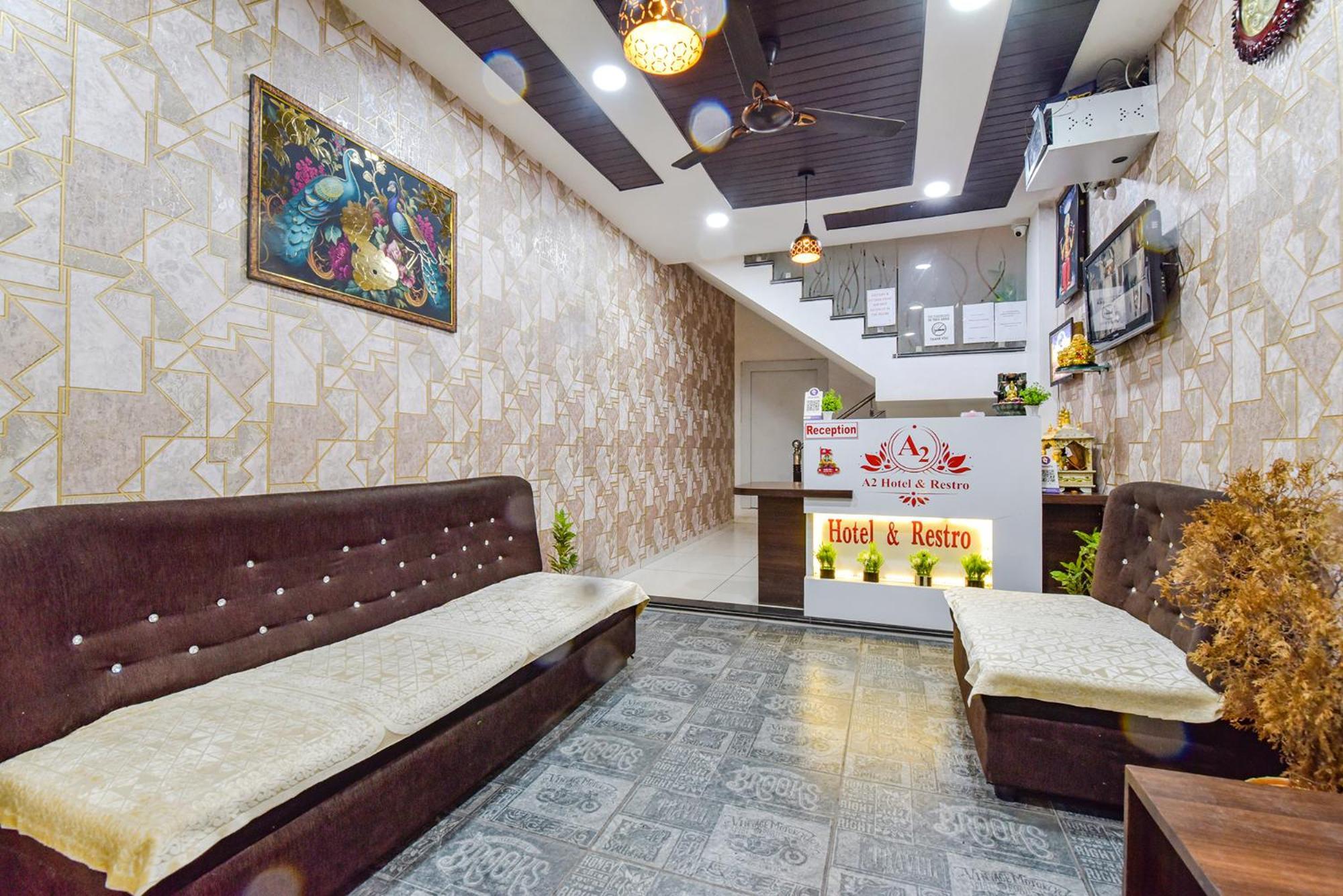 Fabexpress A2 And Restro Hotel อินดอร์ ภายนอก รูปภาพ
