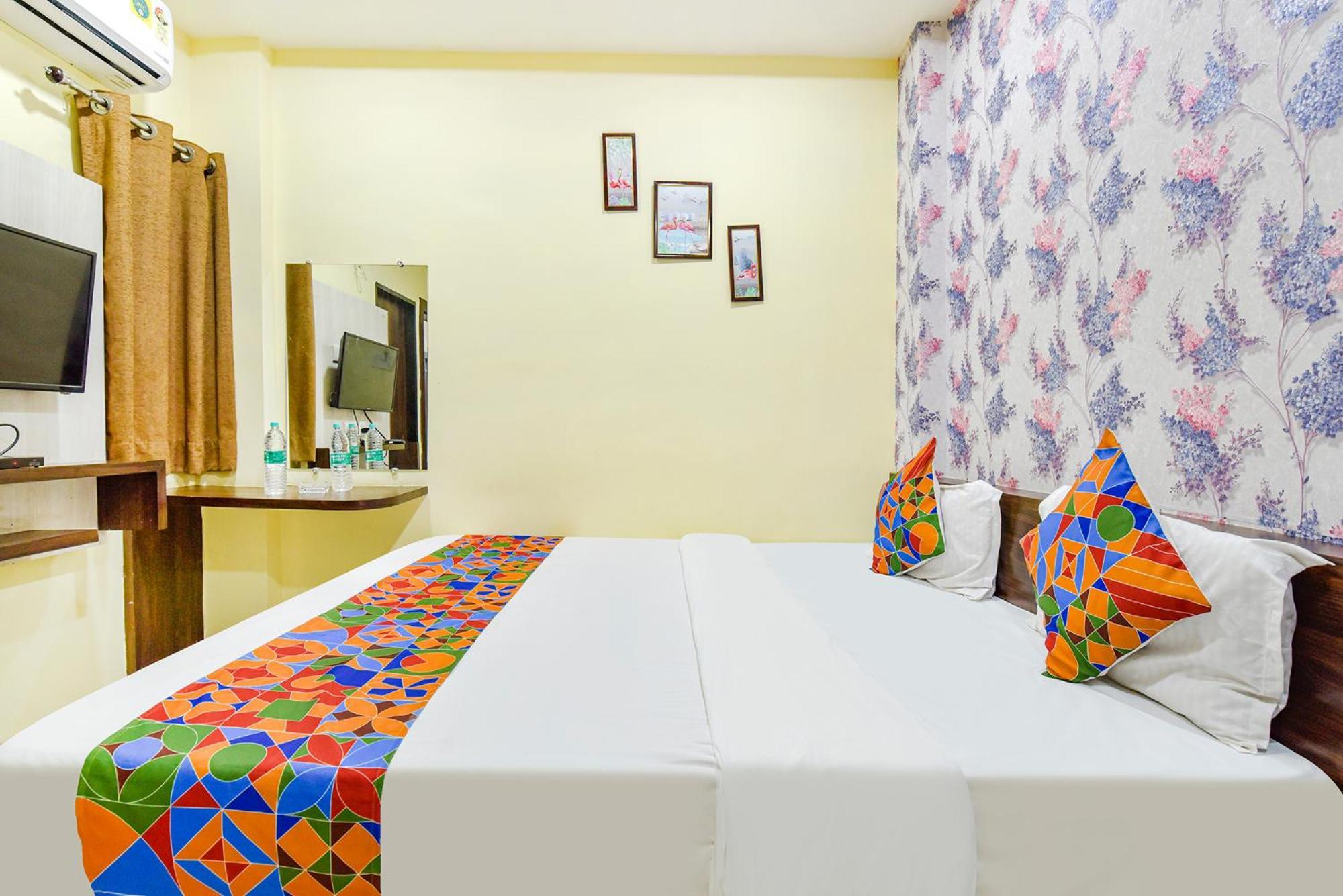 Fabexpress A2 And Restro Hotel อินดอร์ ภายนอก รูปภาพ